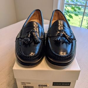 Cole Haan Pinch Tassel, Black 10 1/2